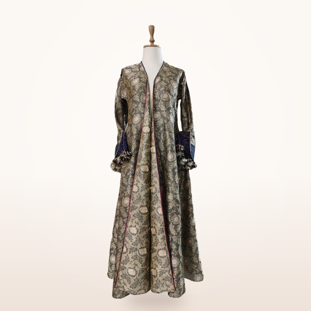 Desenli brokar kaftan, kadife manşetli
